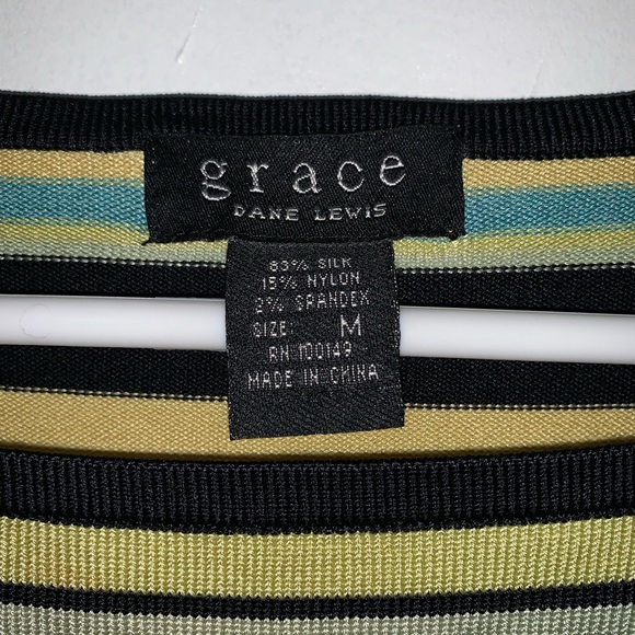 CLOSING- SEND OFFERS SILK Color Block Sweater - Picture 3 of 4